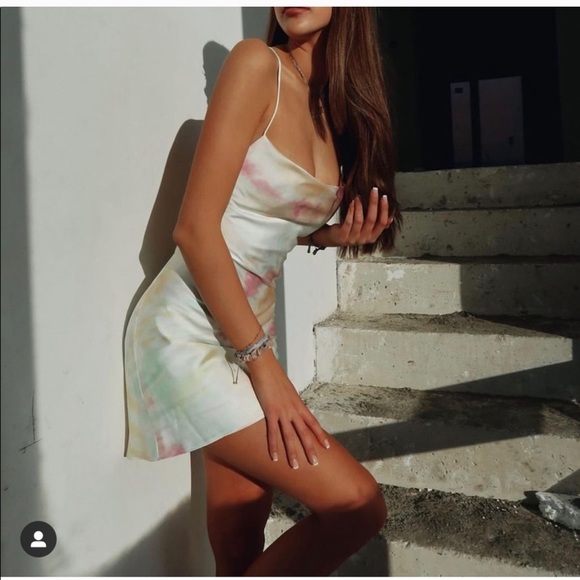 ZARA SATIN MINI DRESS DIE TYE BLOGGER’S FAVORITE - Picture 1 of 10